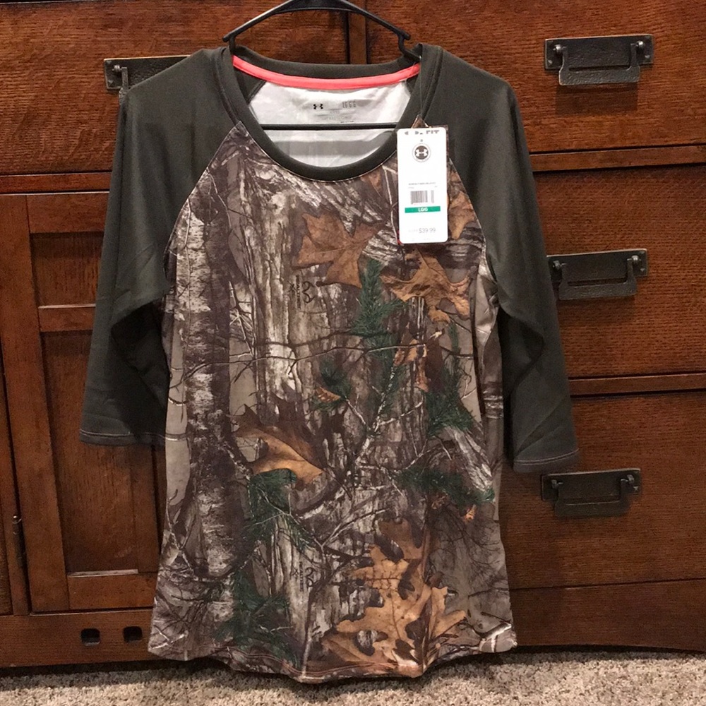 Raglan camouflage tee